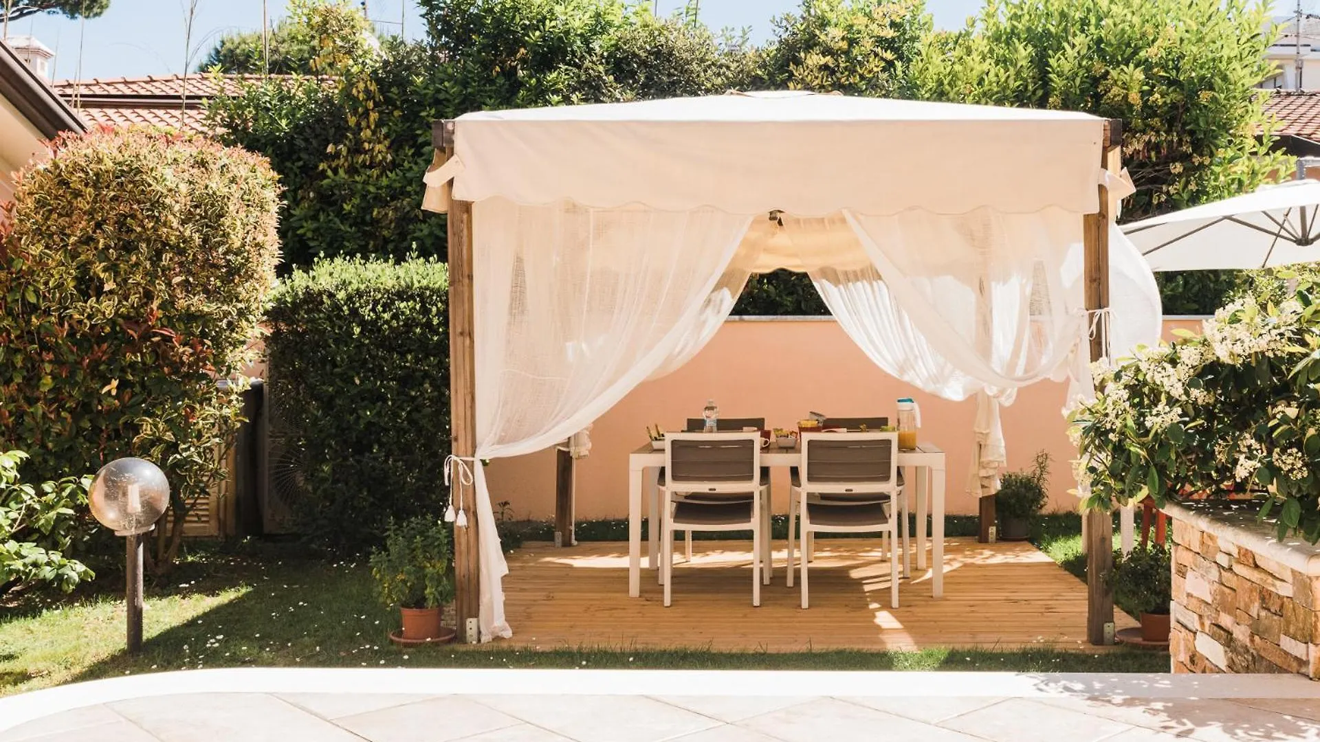 Bed & Breakfast Ohana Bed&Breakfast Lido di Camaiore