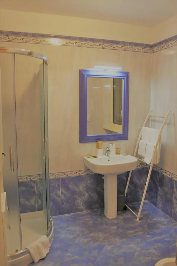 Ohana Bed&Breakfast Lido di Camaiore 0*,  Italia