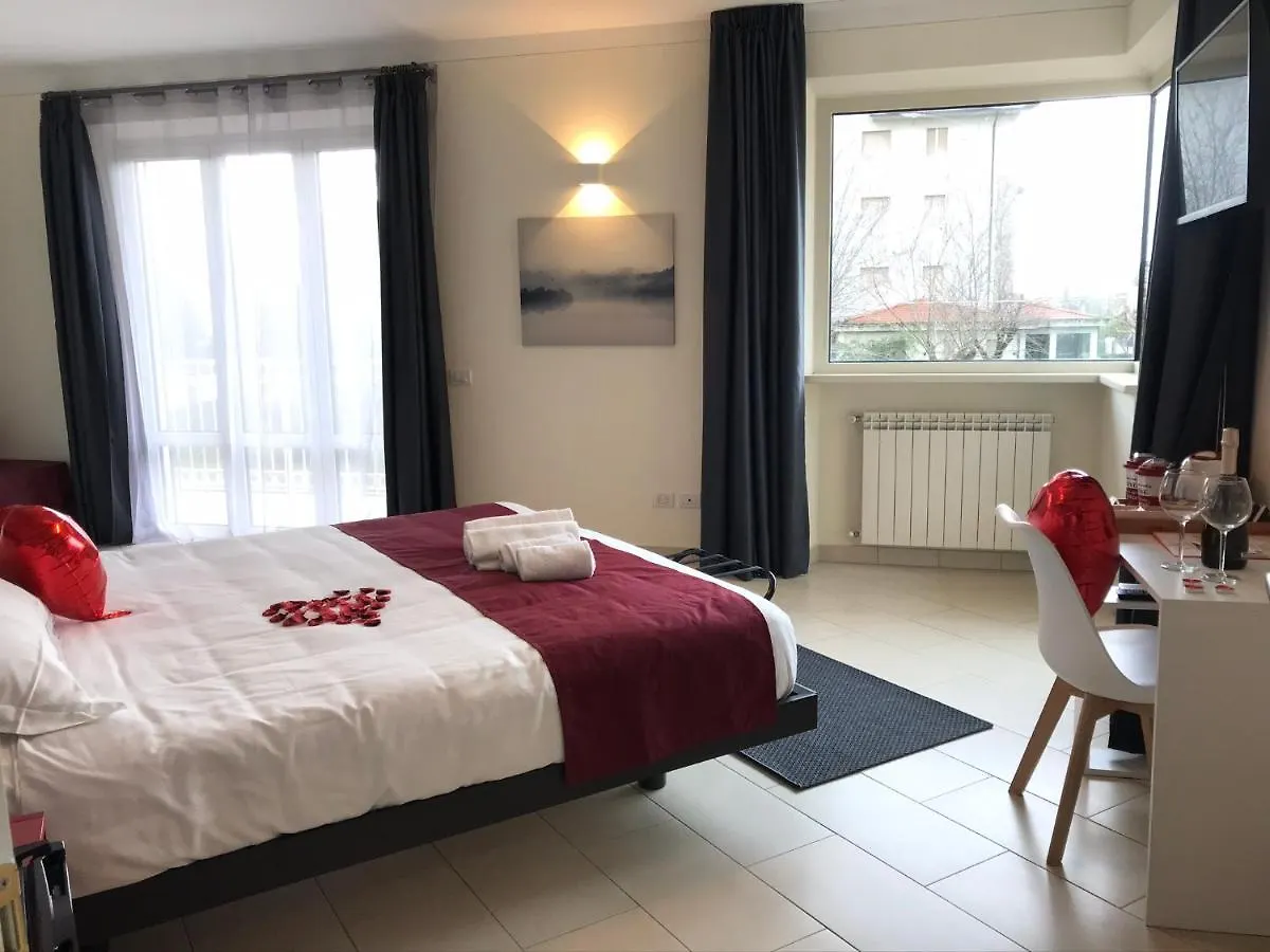 Ohana Bed&Breakfast Lido di Camaiore 0*,  Italië